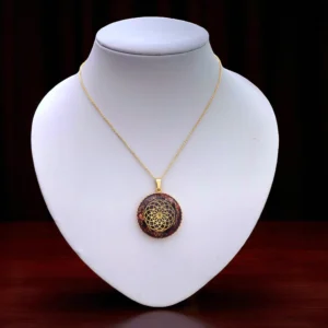 Robijn hanger met Rode Granaat en goud Seed of Life orgonite hanger orgonite sieraad