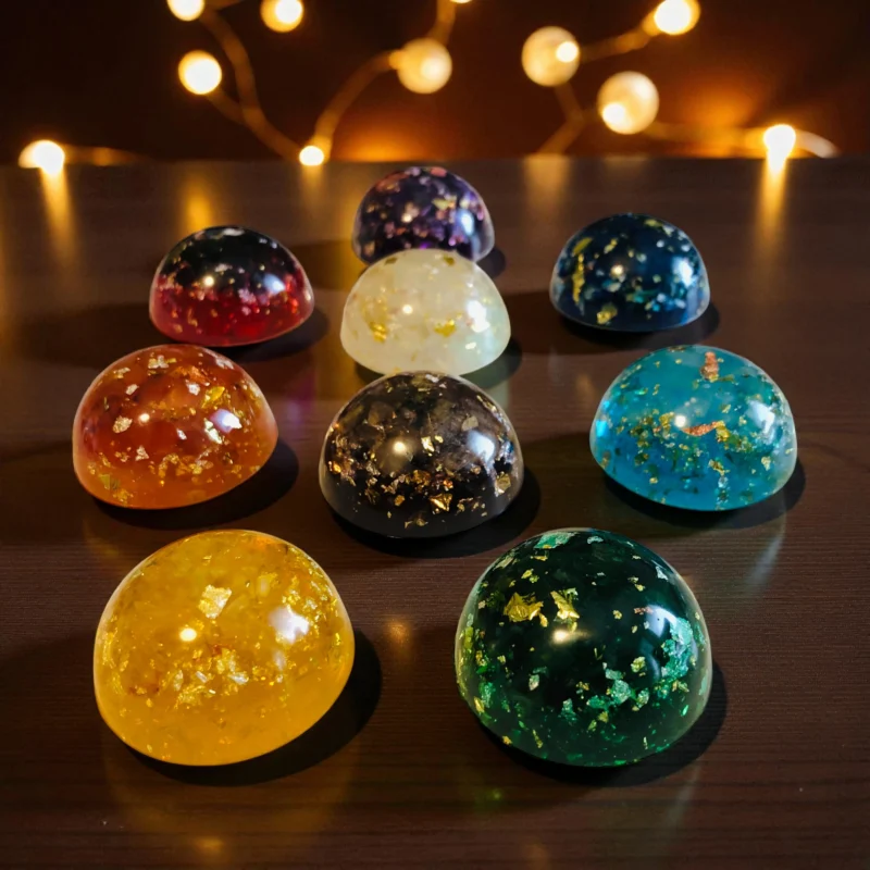 Chakra edelstenen healing oplegstenen domes orgonite