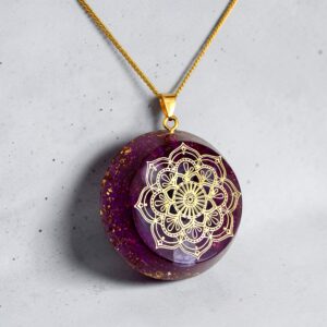 Violet Flame Orgonite hanger met Charoïet Violette vlam Saint Germain